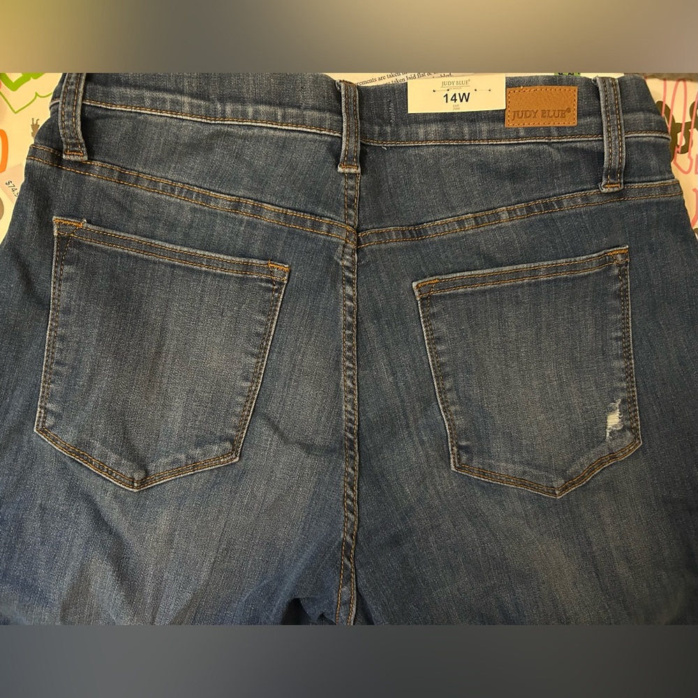 Judy Blue Jeans 14 Mid Rise Boyfriend Ripped Jeans - Size 14W New With Tags - Picture 5 of 9